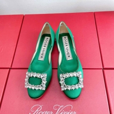 Roger Vivier flat shoes